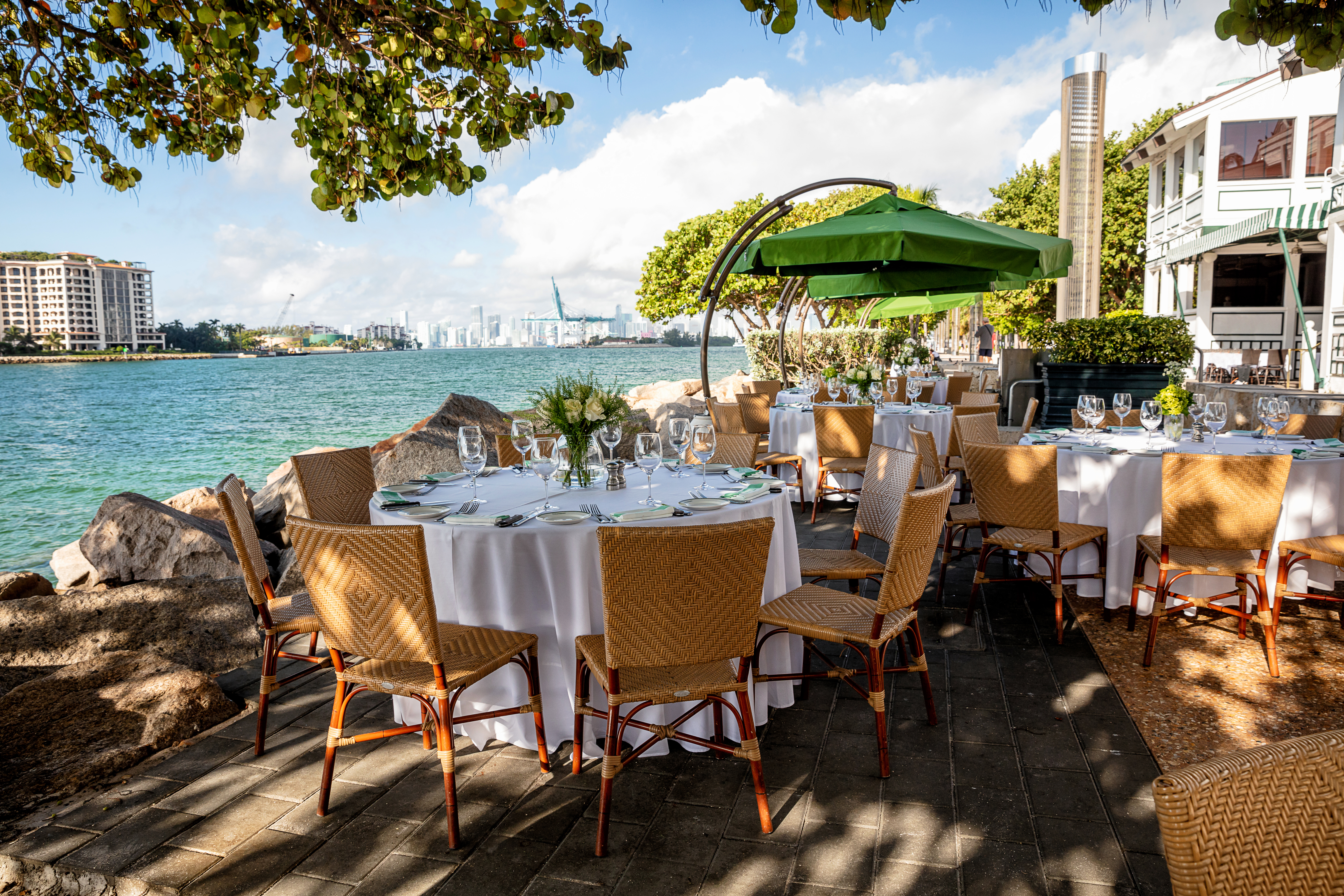 Miami beach front restaurant seating